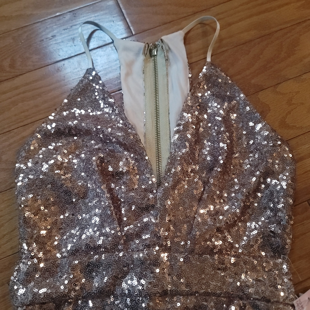 NWT Showpo Sequin Dress 8 - Picture 2 of 9